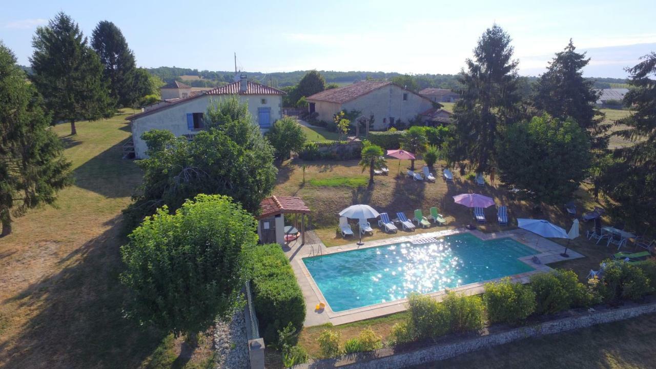 Chez Sarrazin Vila Brossac Exterior foto